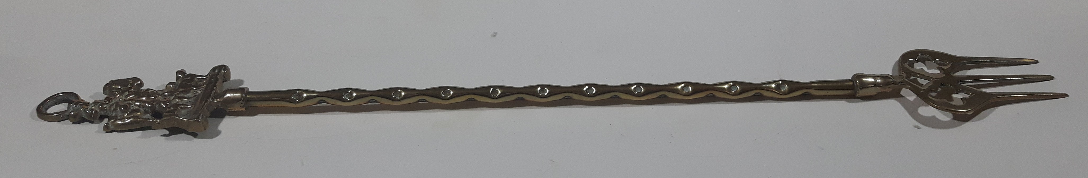 Antique John Peel Huntsman on Horse with Fox Hounds Hunting Dogs 19 1/2" Solid Brass Toasting Fork 4