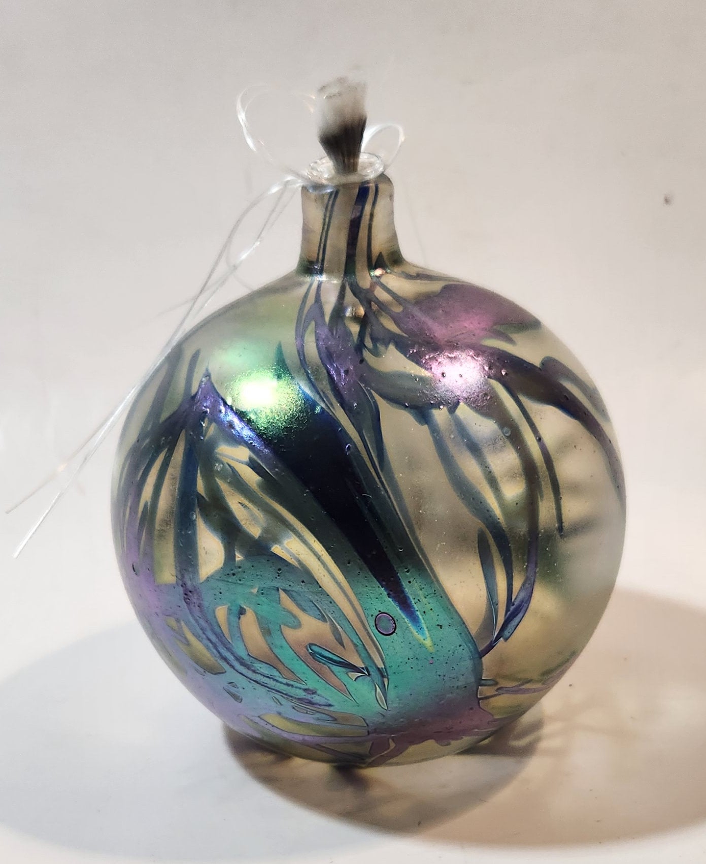 Arte Vargas Iridescent Blown Art Glass Christmas Ornament Oil Lamp Signed 3