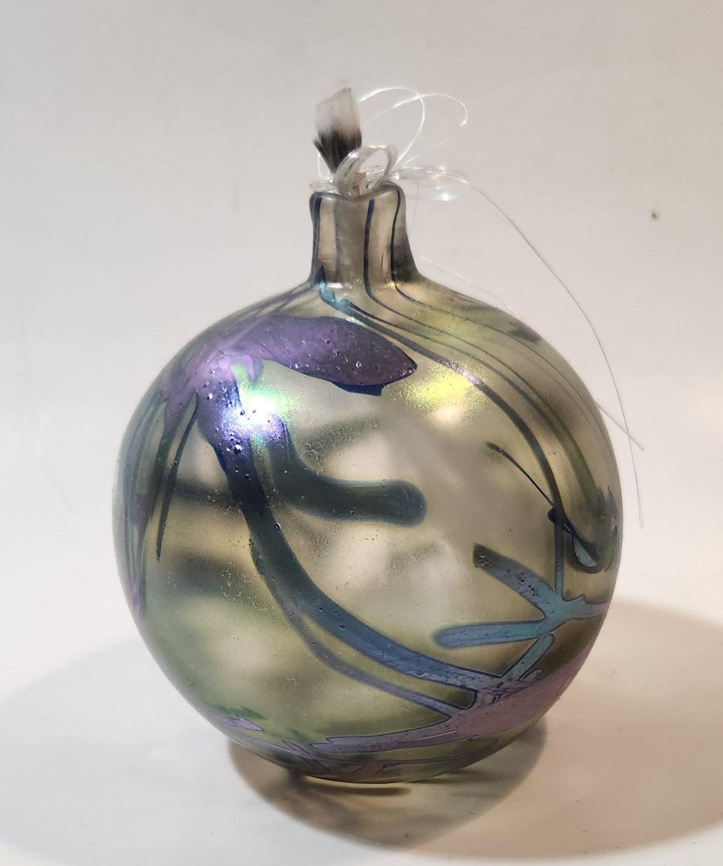 Arte Vargas Iridescent Blown Art Glass Christmas Ornament Oil Lamp Signed 4