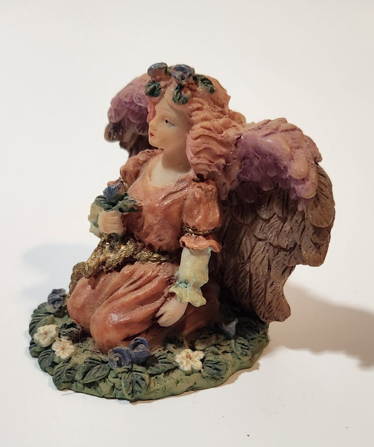 Angel Kneeling in Flower Garden 2 1/2" Resin Figurine 2