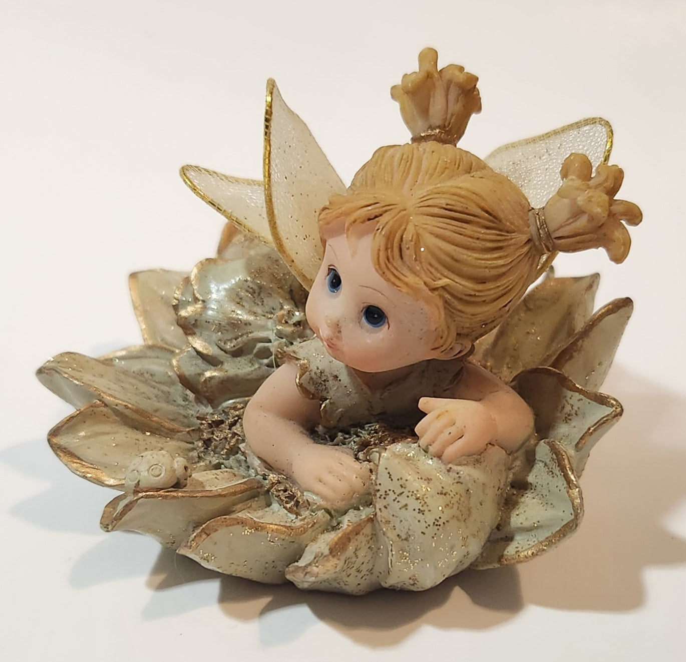 Angel Girl Child Lying on Flower 2 1/2" Tall Resin Figurine 2