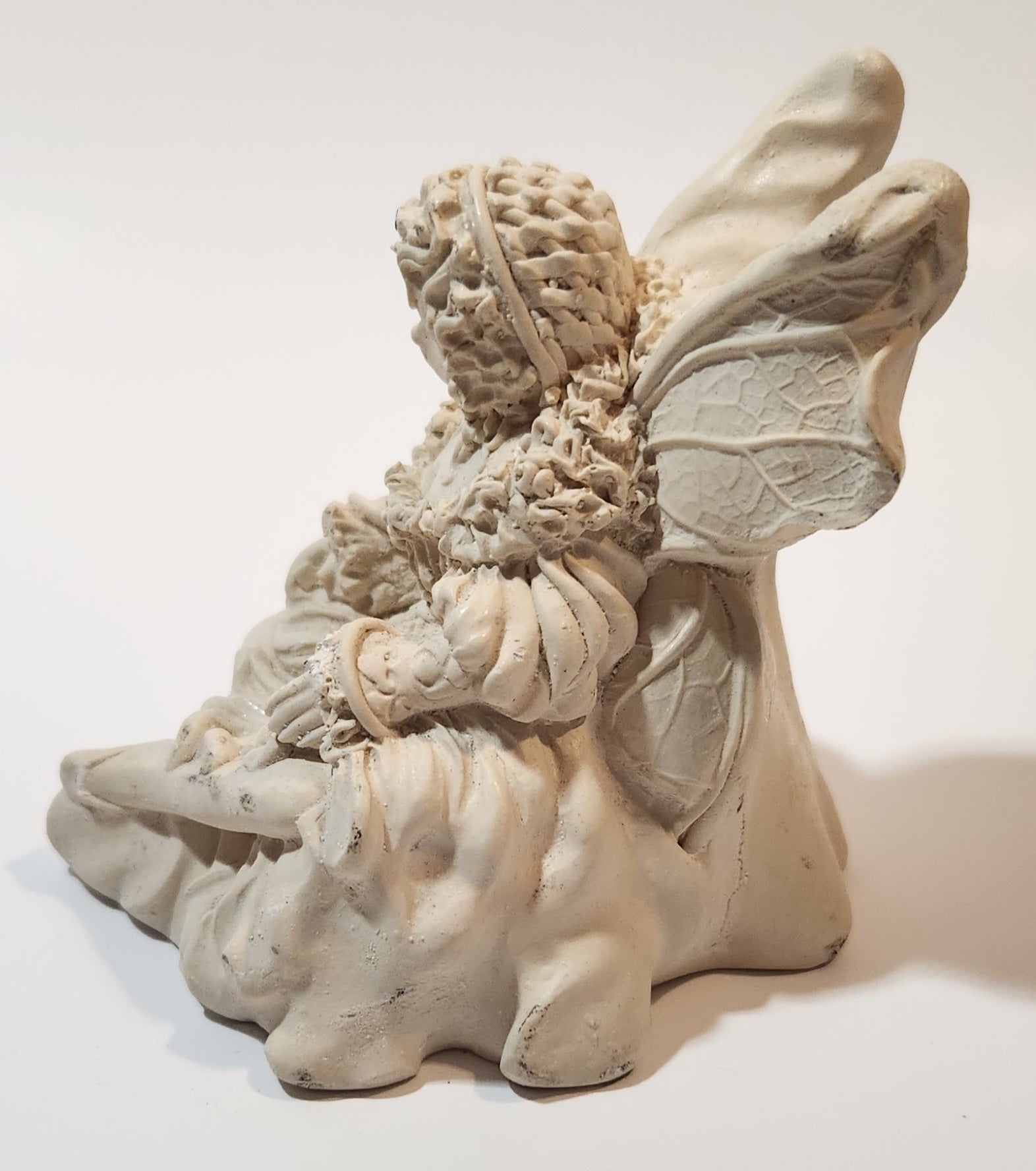 Angel Sitting Wearing Dress 3 1/2" Tall Heavy Resin Figurine 3