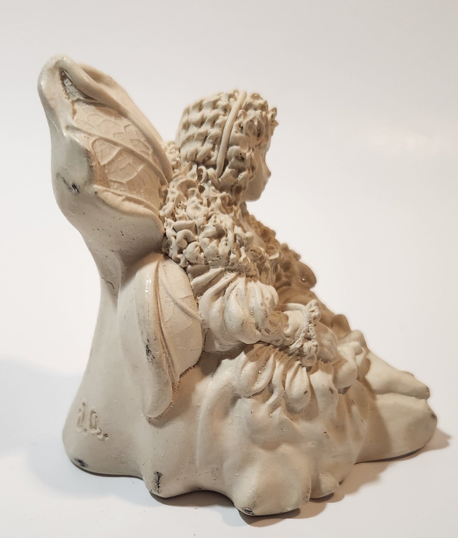 Angel Sitting Wearing Dress 3 1/2" Tall Heavy Resin Figurine 8