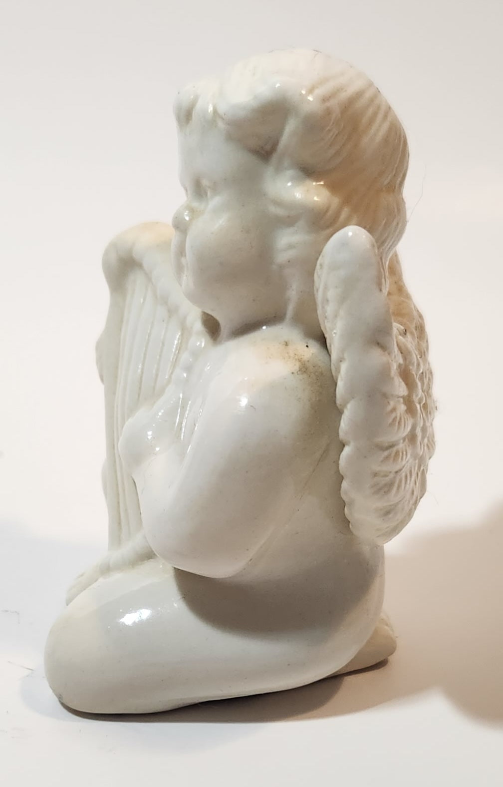 Angel Kneeling One One Knee Holding Lyre 3 5/8" Tall Ceramic Figurine 7