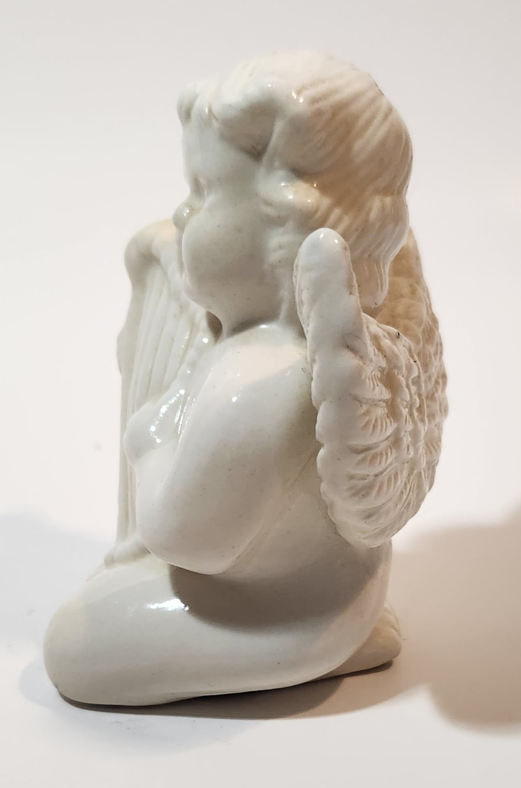 Angel Kneeling One One Knee Holding Lyre 3 5/8" Tall Ceramic Figurine 6