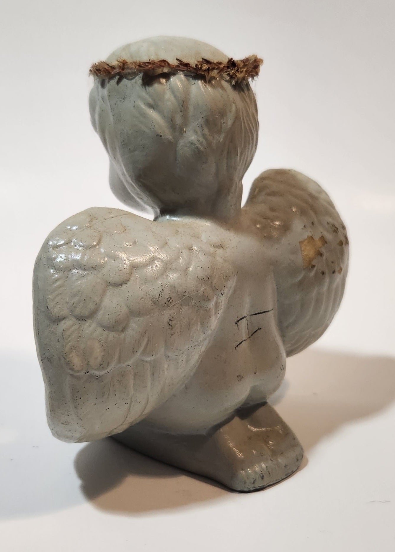 Angel Kneeling and Praying Grey 4 1/2" Tall Ceramic Figurine 4