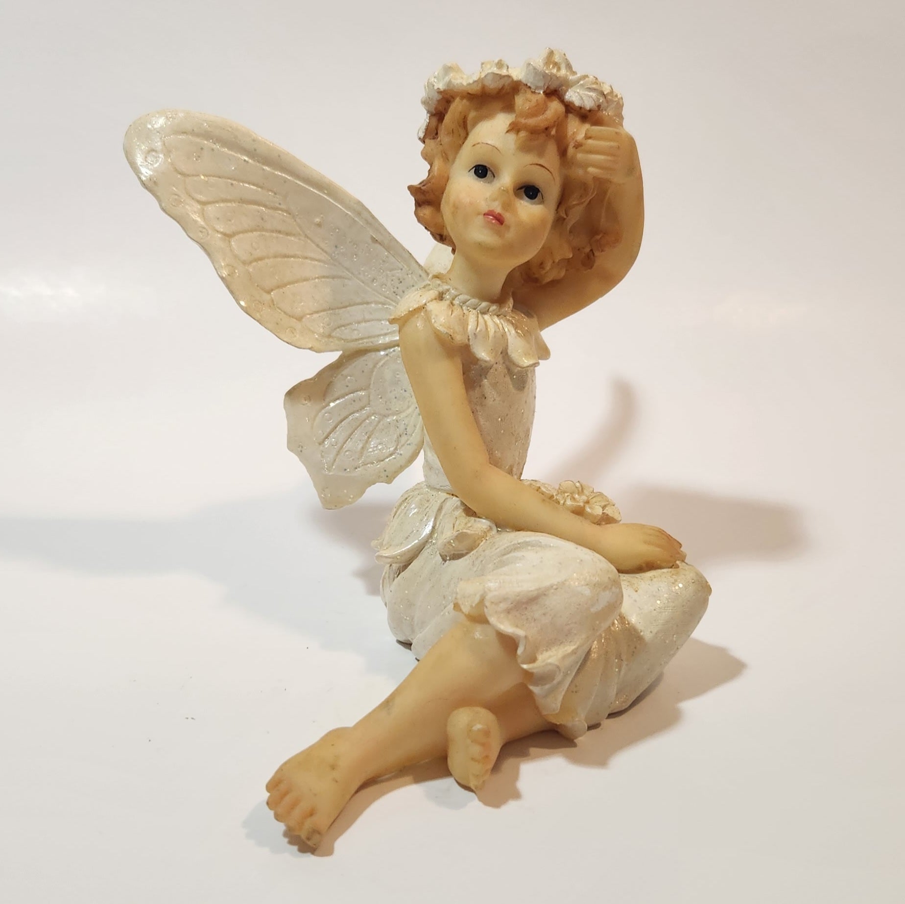 Angel Sitting 4 1/2" Tall Resin Figurine 2