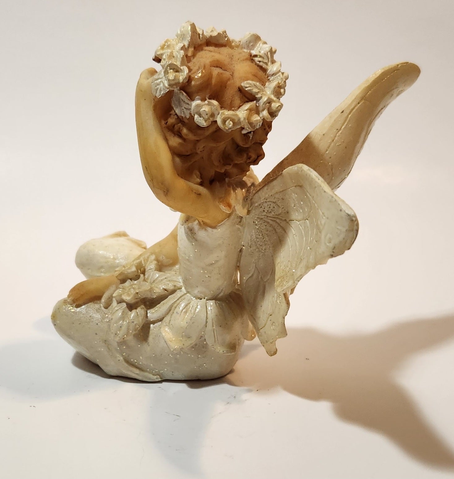 Angel Sitting 4 1/2" Tall Resin Figurine 9