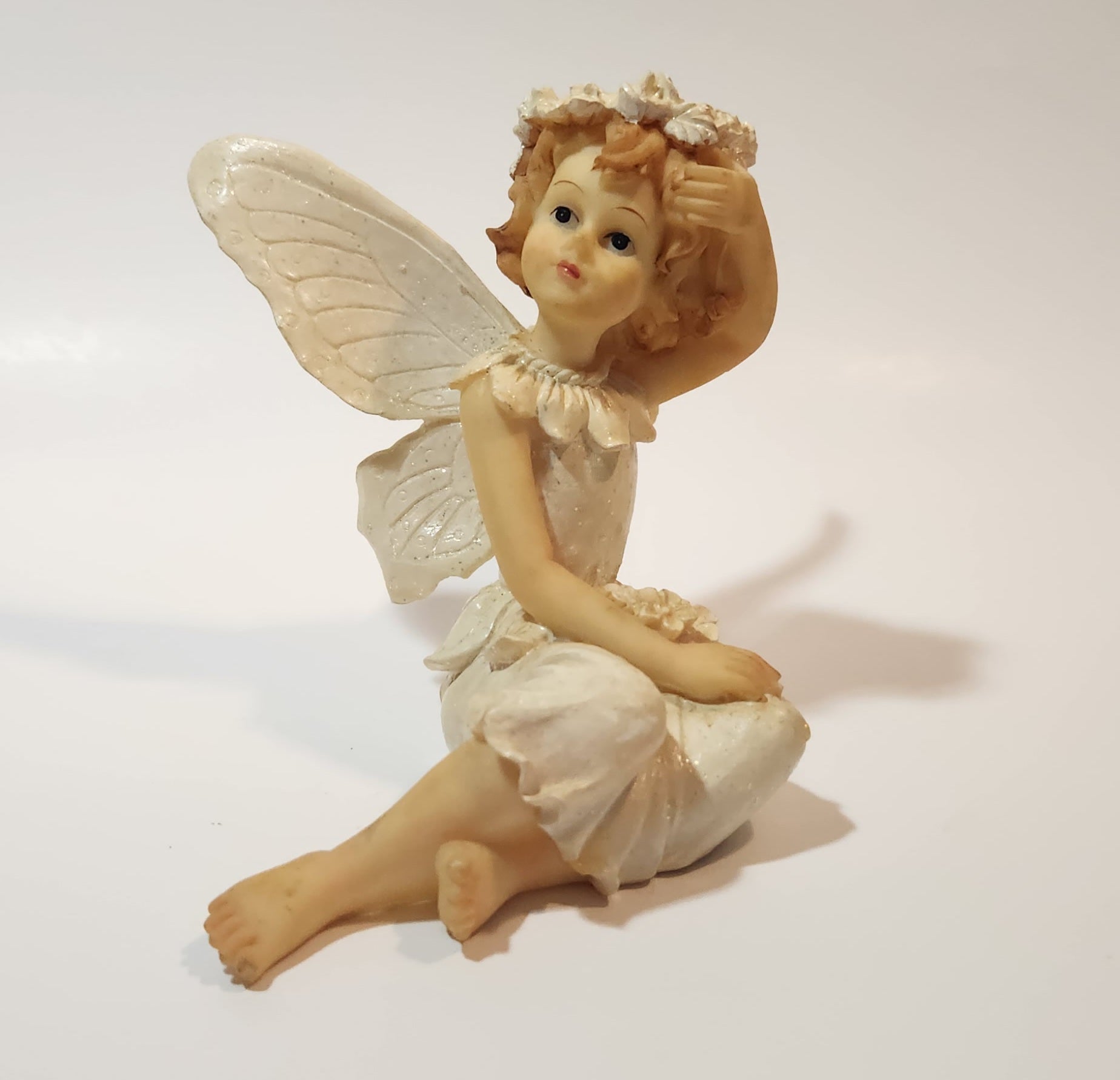 Angel Sitting 4 1/2" Tall Resin Figurine 12