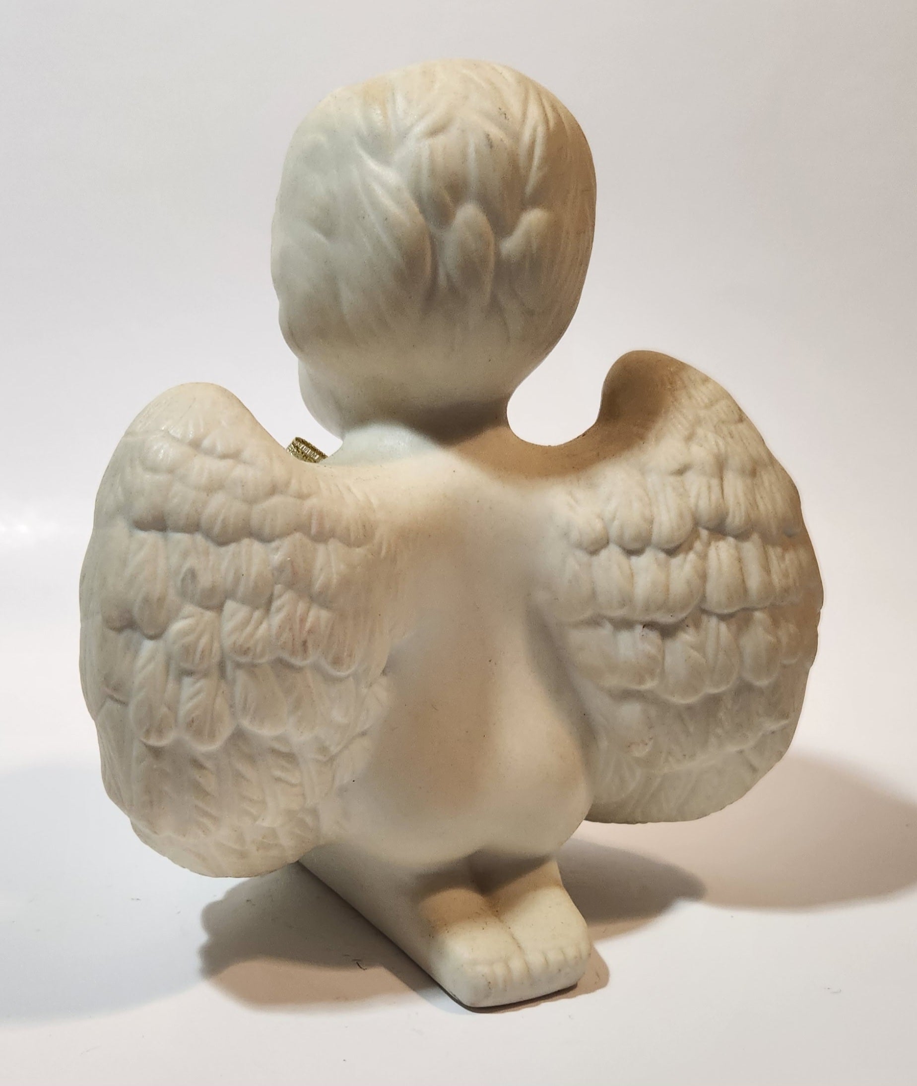 Carlton Cards Boy Angel Kneeling and Praying with Gold Glitter Bow 5" Tall Ceramic Figurine 4