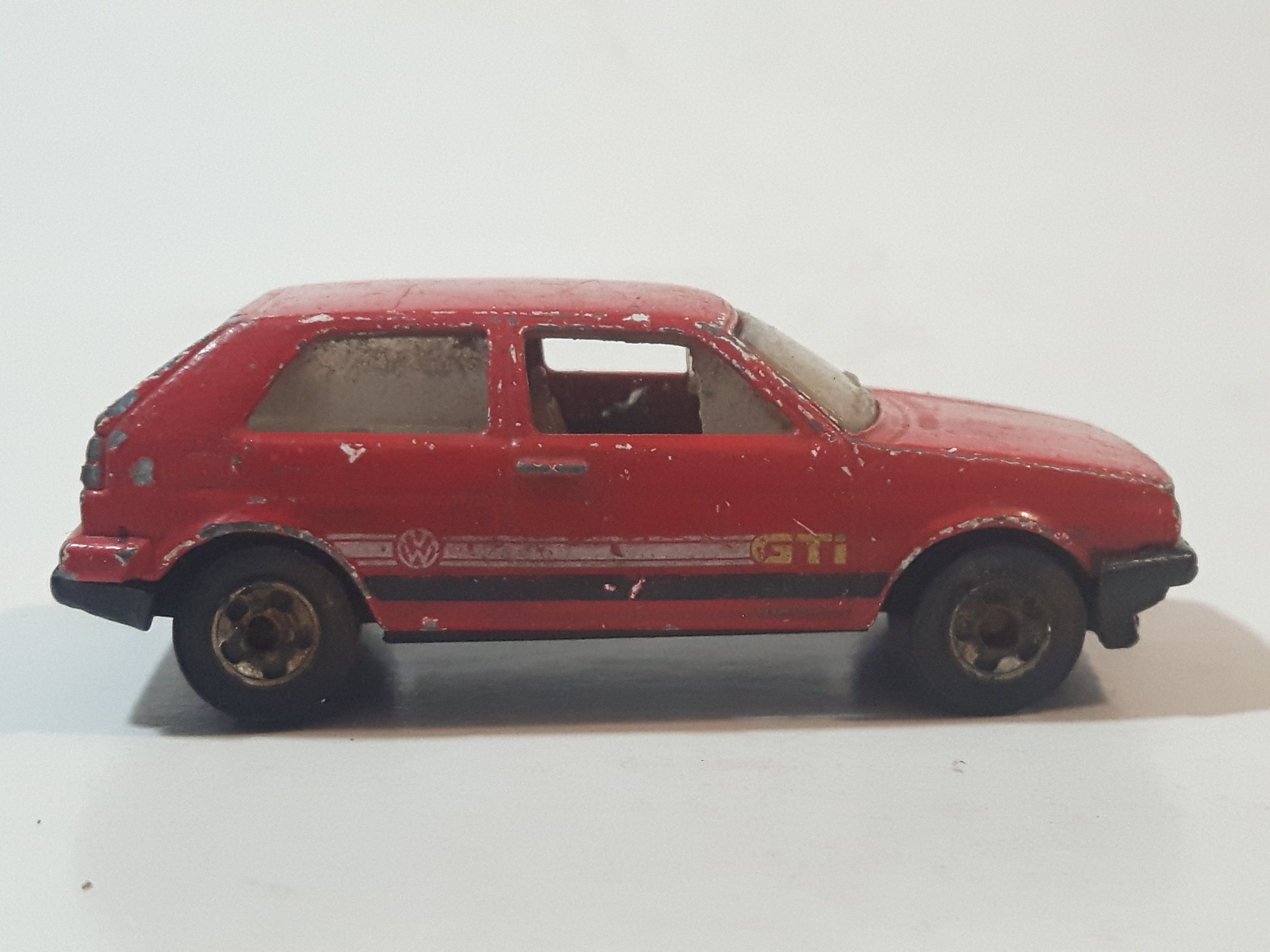 1991 Hot Wheels VW Golf GTI Red Die Cast Toy Car Vehicle 4