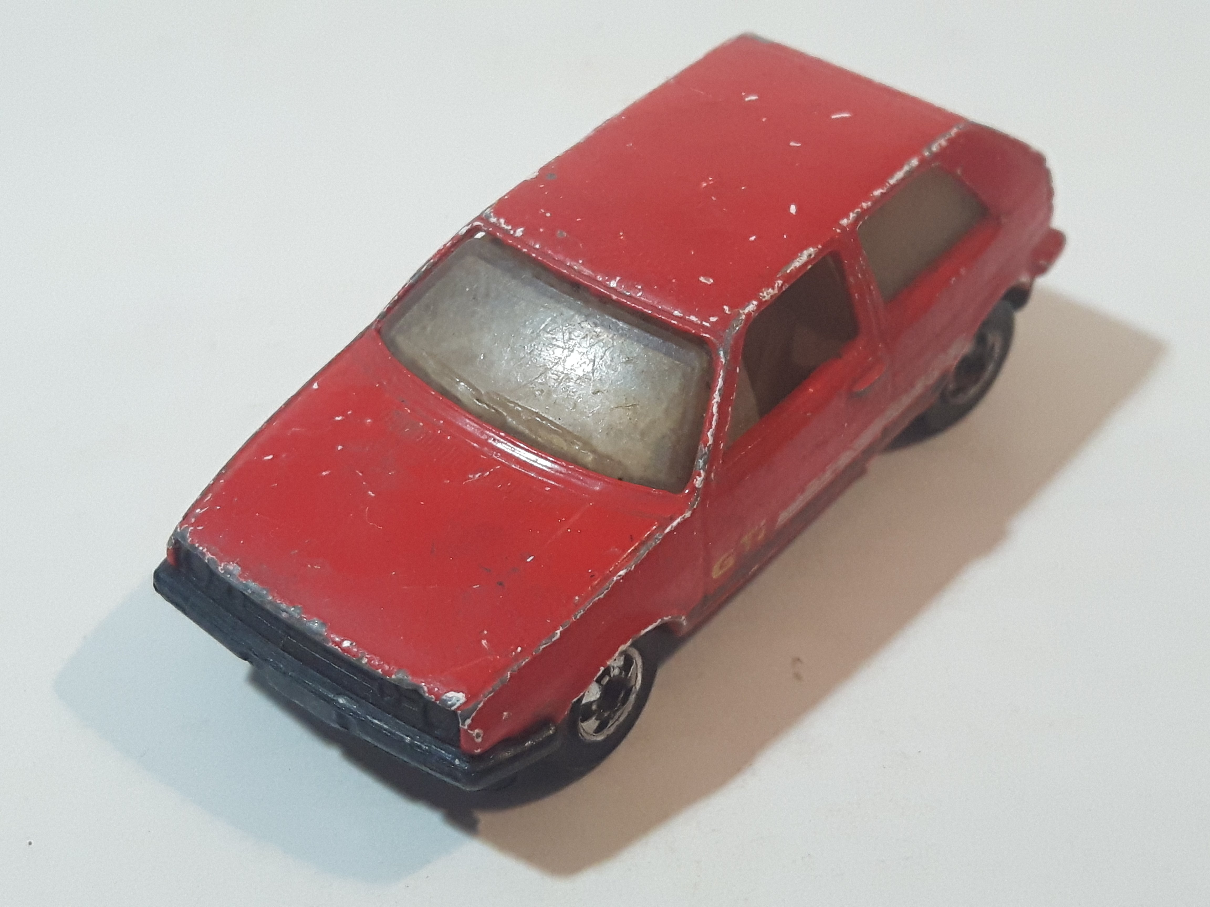 1991 Hot Wheels VW Golf GTI Red Die Cast Toy Car Vehicle 9