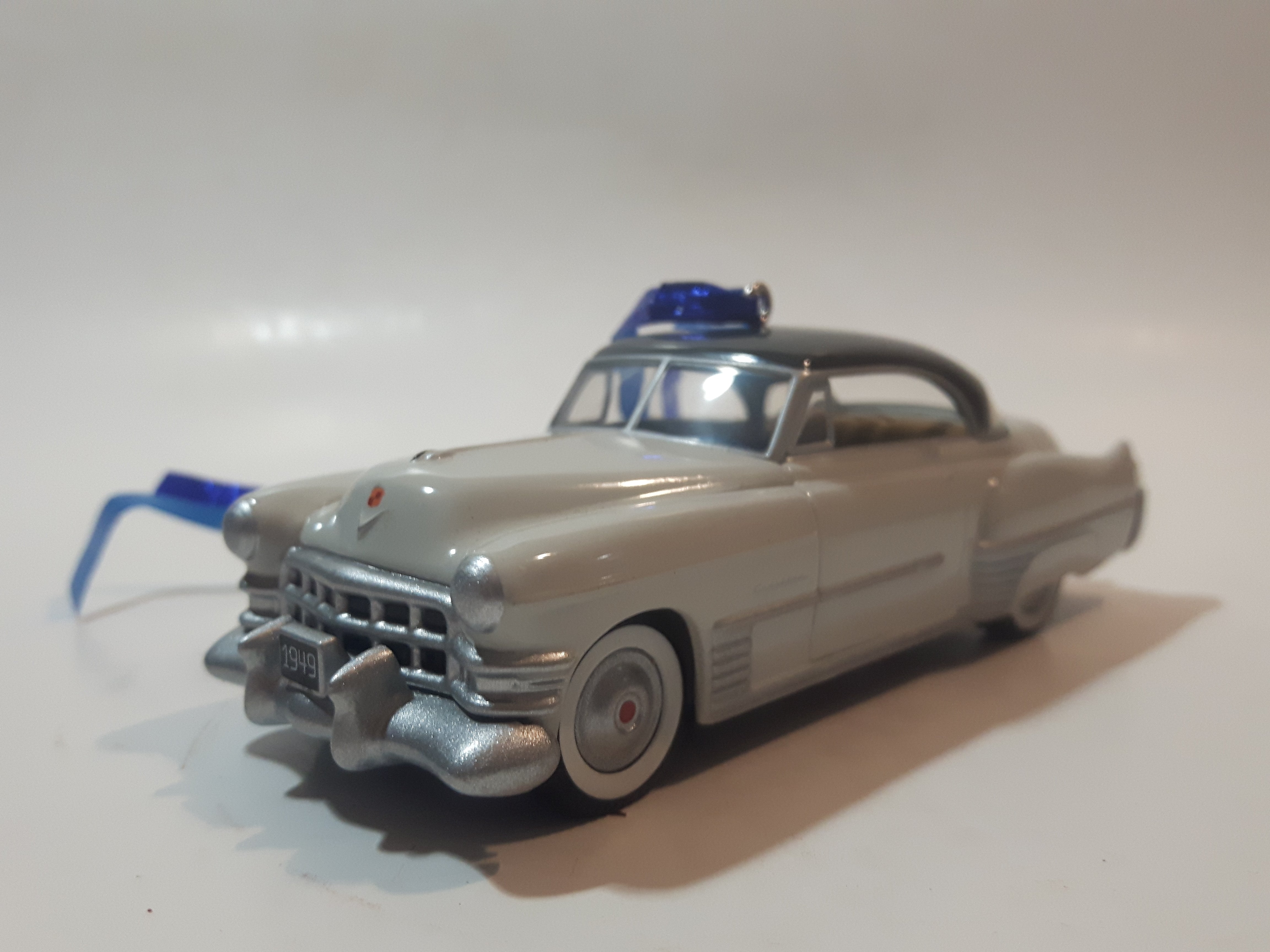 1999 Hallmark Keepsake 1949 Cadillac Coupe de Ville Die Cast Metal Car Christmas Tree Ornament 3