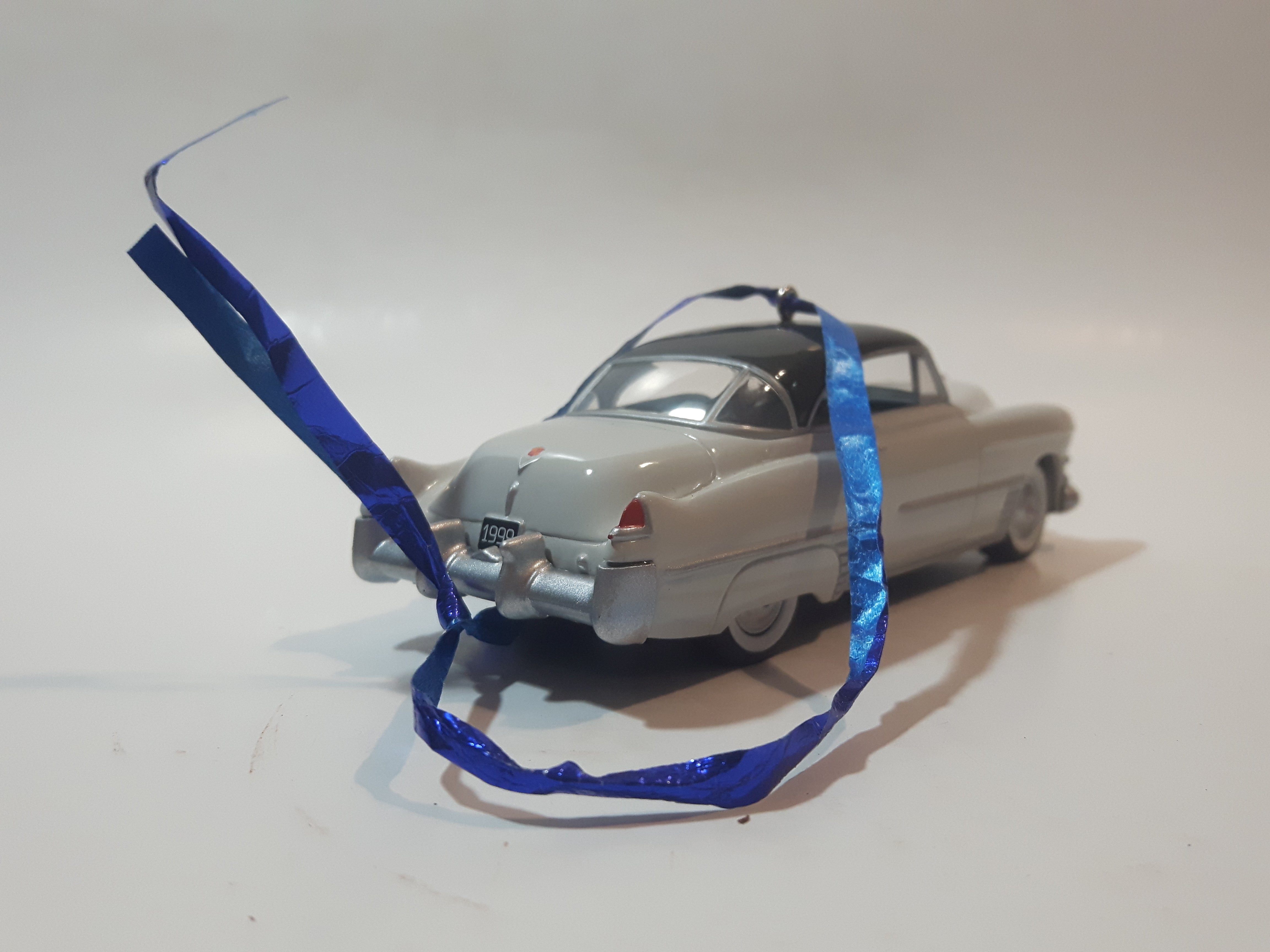 1999 Hallmark Keepsake 1949 Cadillac Coupe de Ville Die Cast Metal Car Christmas Tree Ornament 7