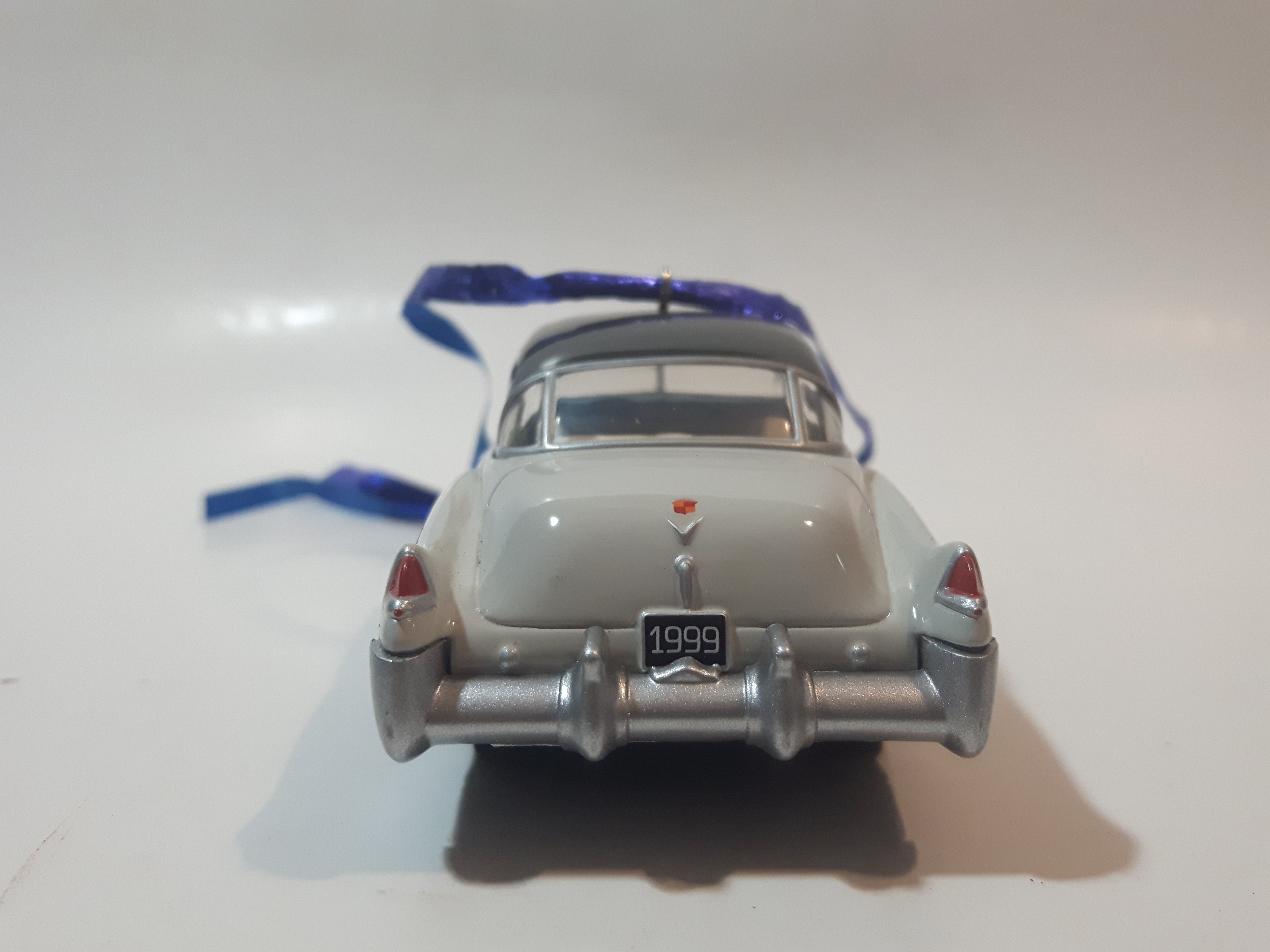 1999 Hallmark Keepsake 1949 Cadillac Coupe de Ville Die Cast Metal Car Christmas Tree Ornament 8
