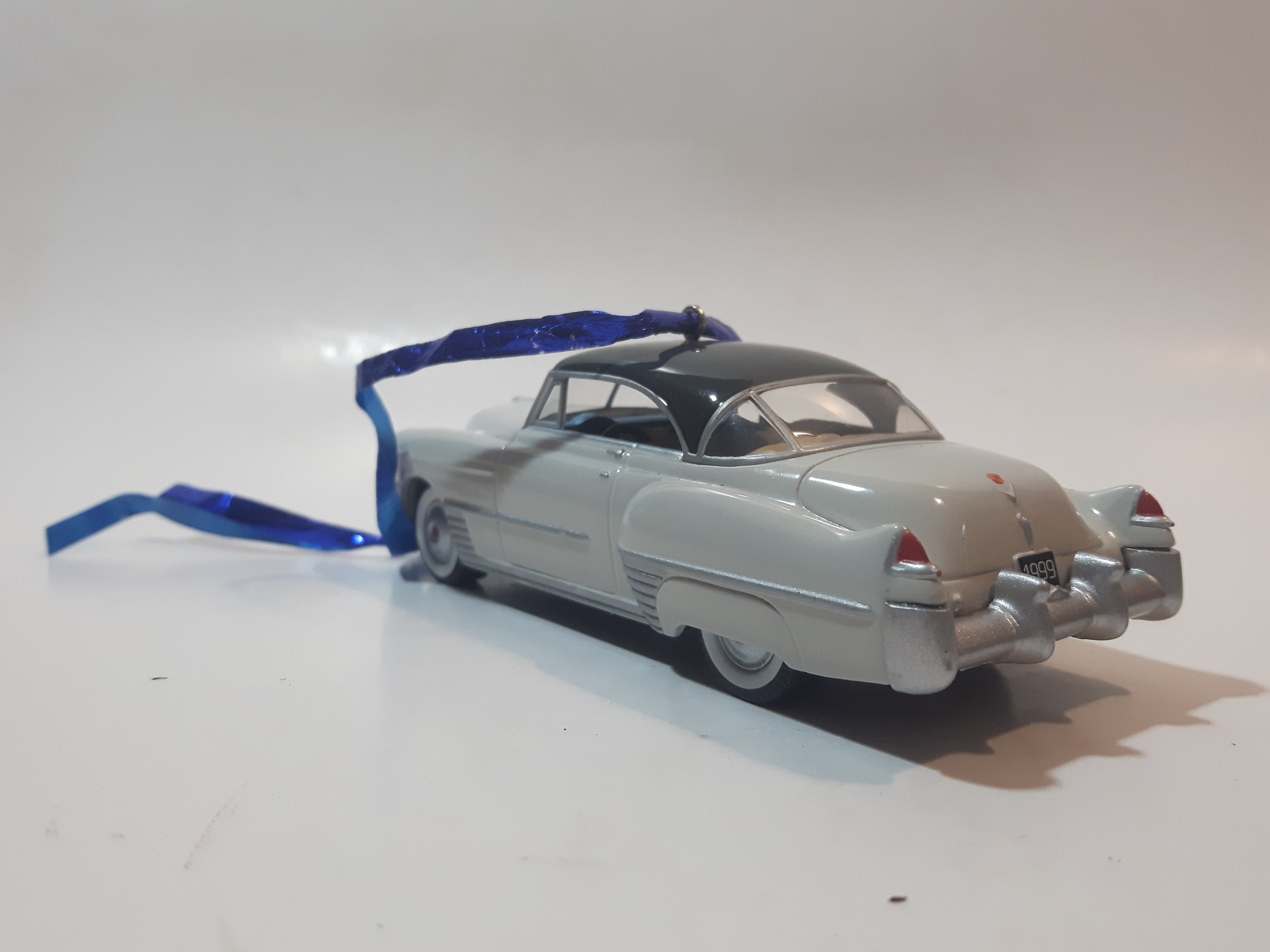 1999 Hallmark Keepsake 1949 Cadillac Coupe de Ville Die Cast Metal Car Christmas Tree Ornament 9