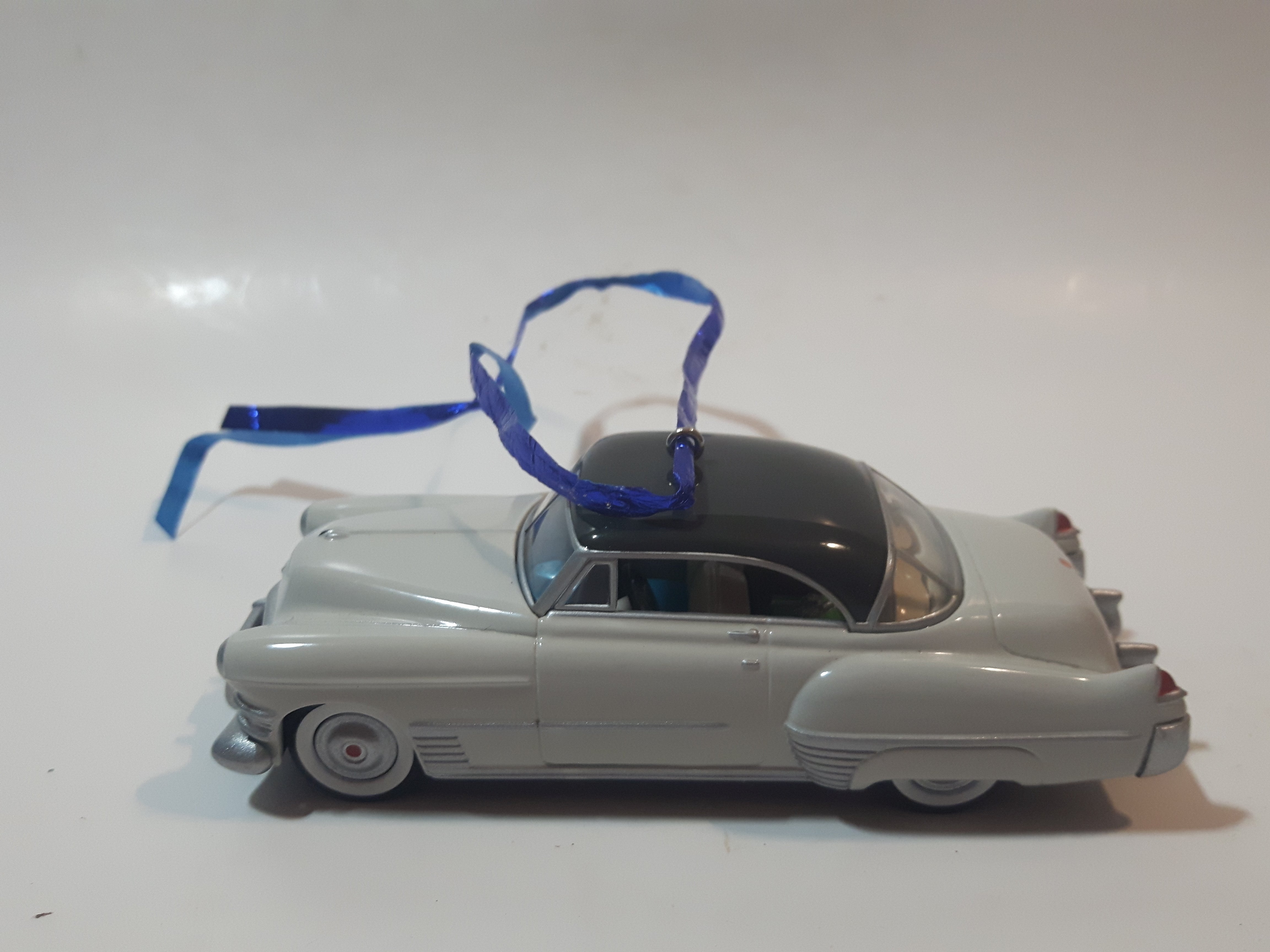1999 Hallmark Keepsake 1949 Cadillac Coupe de Ville Die Cast Metal Car Christmas Tree Ornament 10