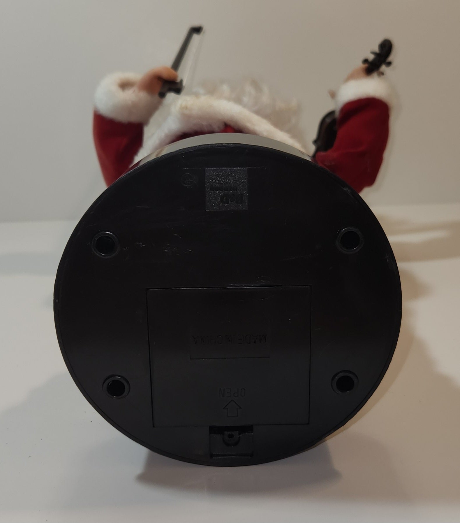 B&D Santa Claus with Violin Musical 16" Doll 6