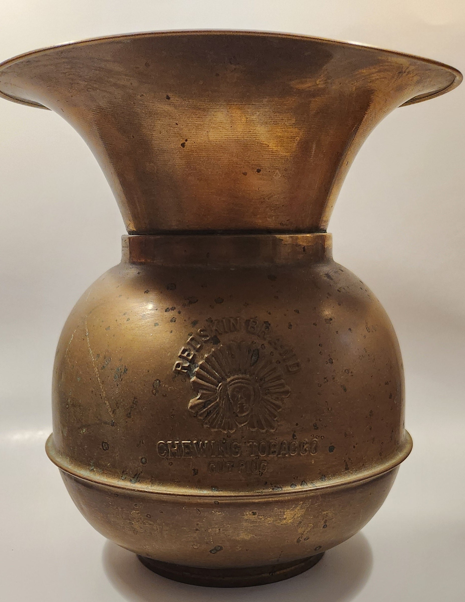 Antique Redskin Brand Chewing Tobacco Cut Plug Large Brass 10" Tall Spittoon 7