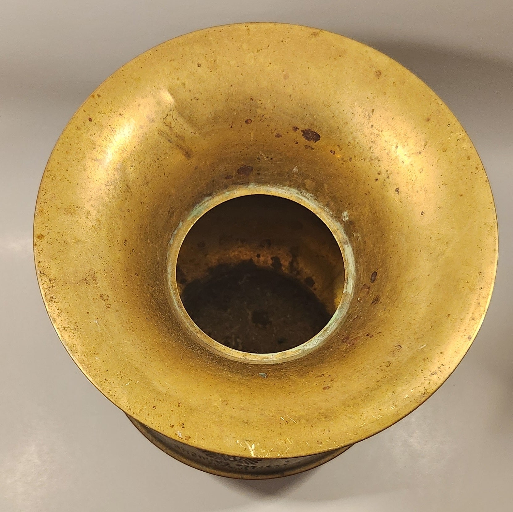 Antique Redskin Brand Chewing Tobacco Cut Plug Large Brass 10" Tall Spittoon 9