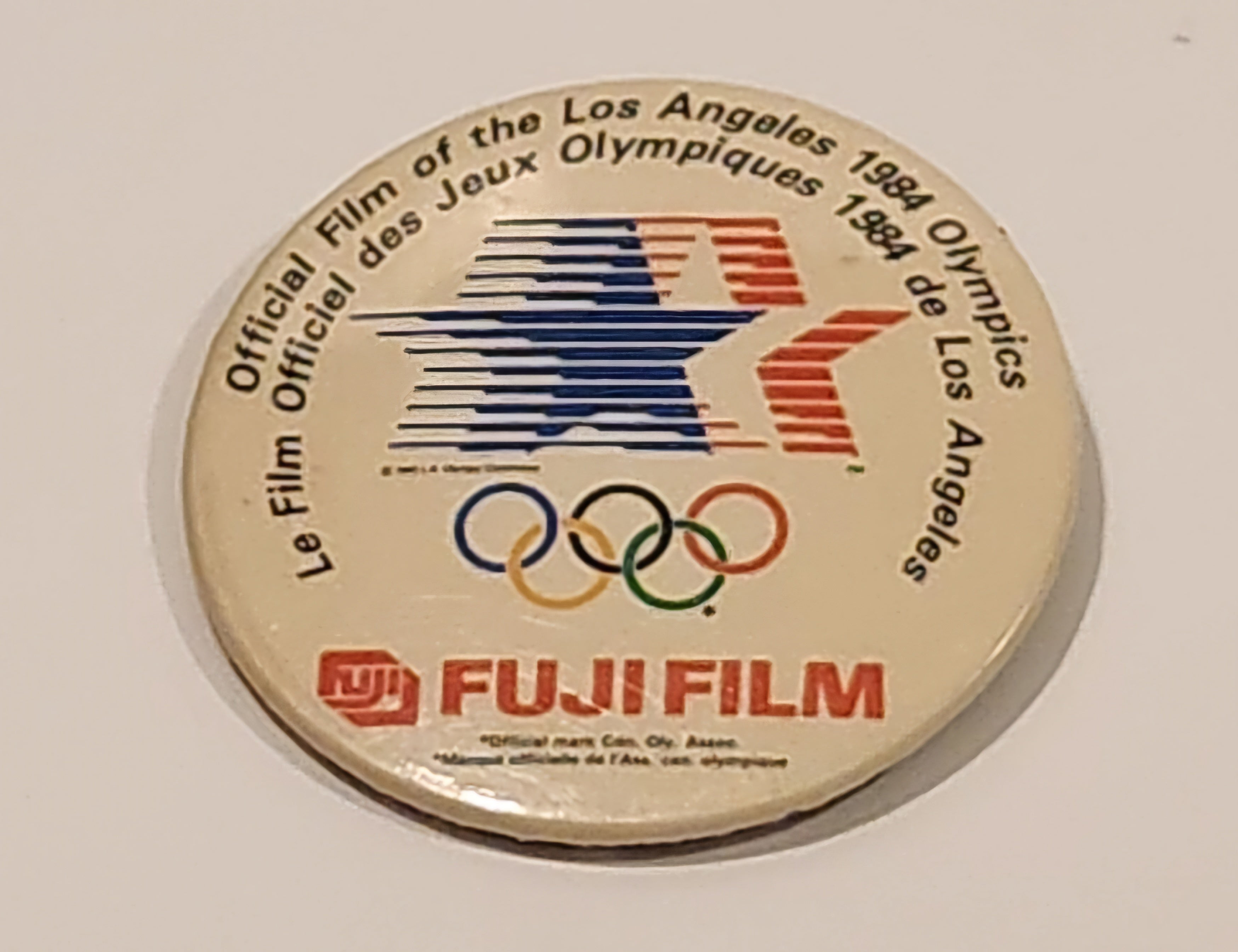 Vintage 1984 LA Los Angeles Summer Olympic Games Fuji Film Round Metal Button Pin 2