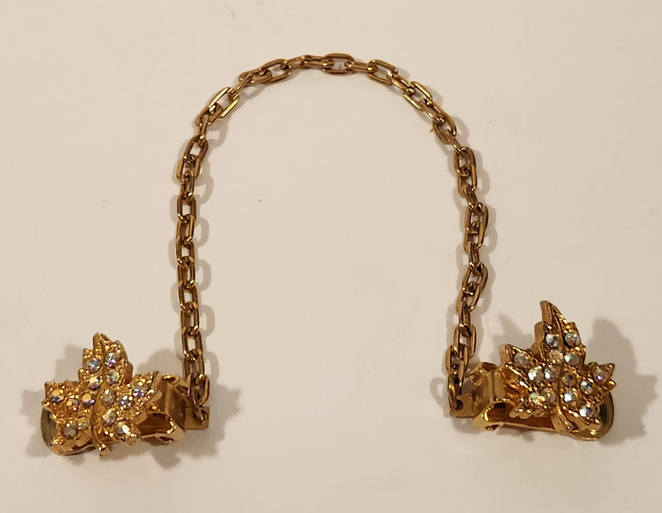 Vintage Sparkling Rhinestone Gold Tone Maple Leaf Double Tie Clip with Chain 5