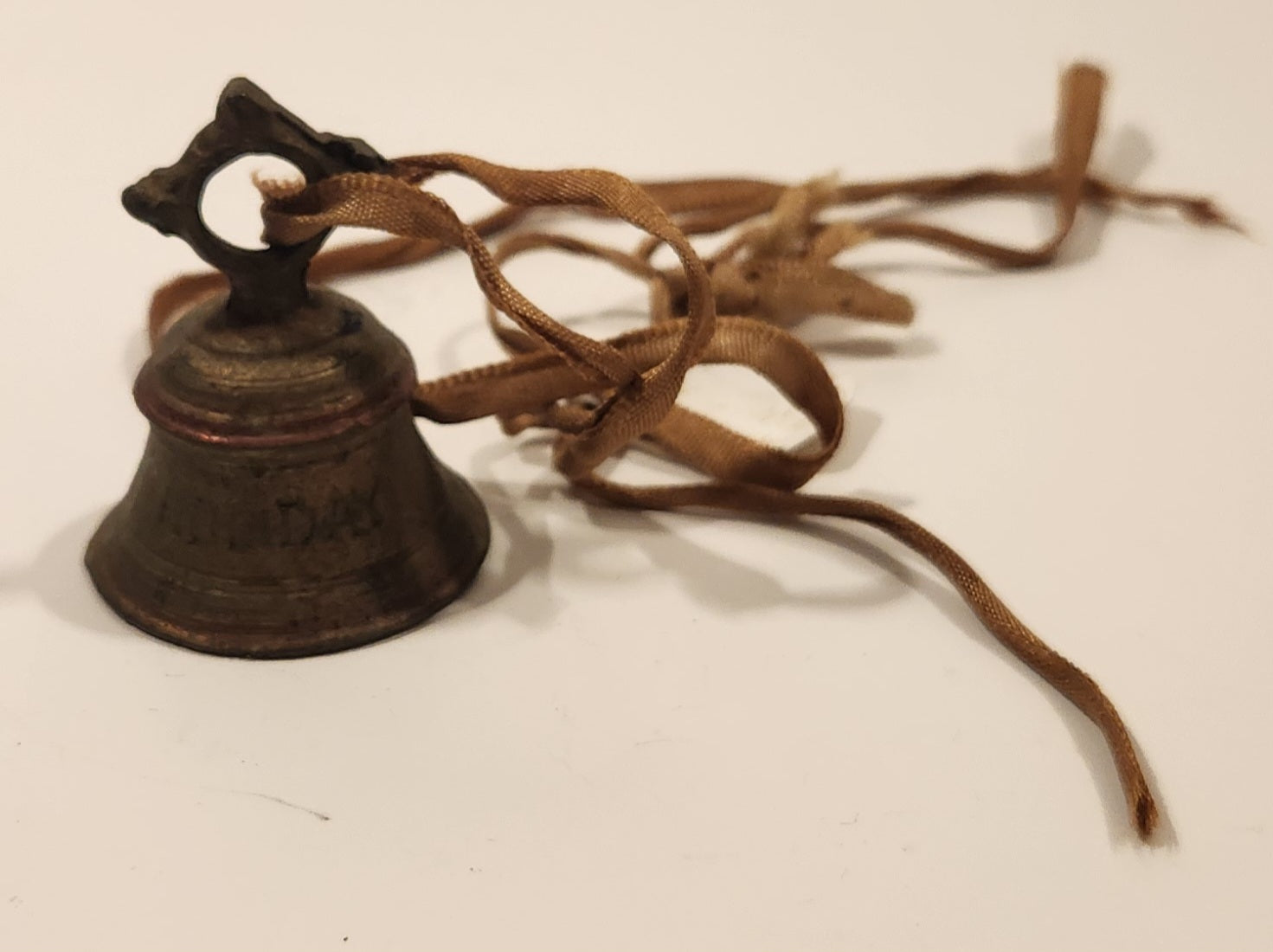 Vintage Sarna India Holiday Cheer Atomic Stars Engraved Miniature Brass Bell 6