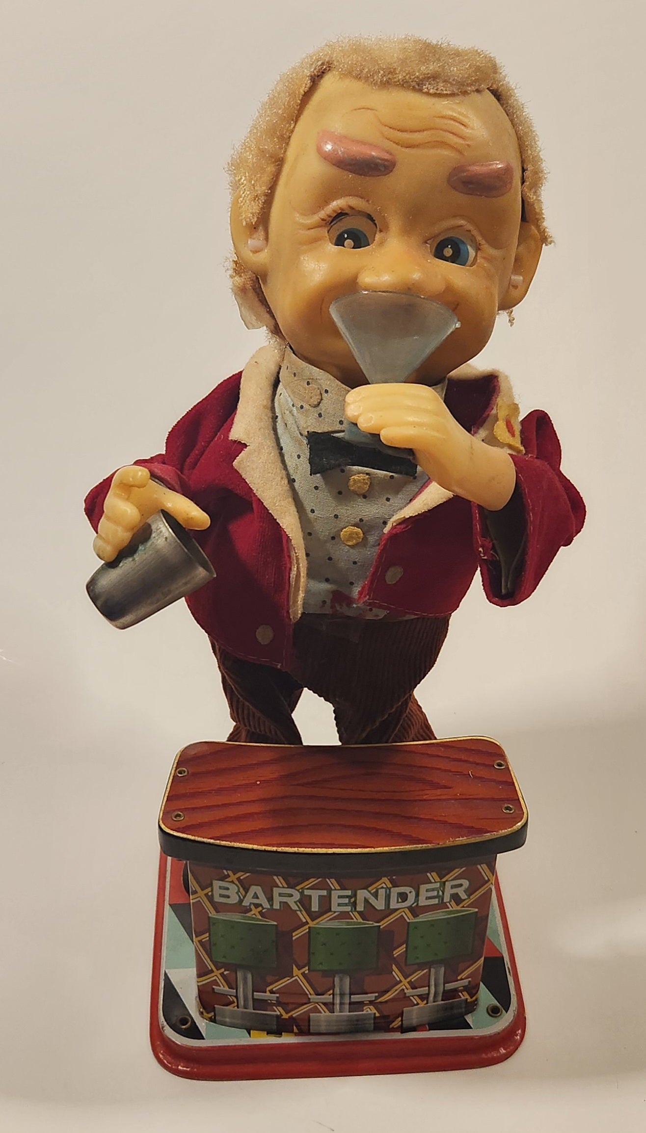 Vintage 1960s Charlie Weaver Brown Pants Battery Operated Animatronic Tin Bartender 6
