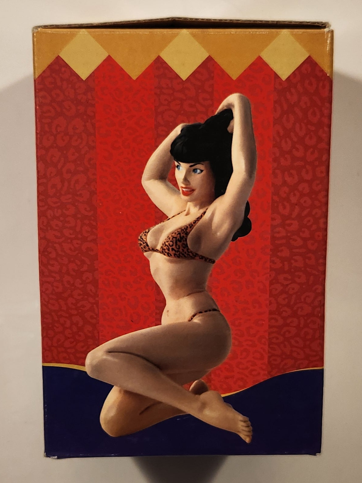 Dark Horse Comics Bettie Page in Bikini 5" Hanging or Standing Ornament New in Box 10