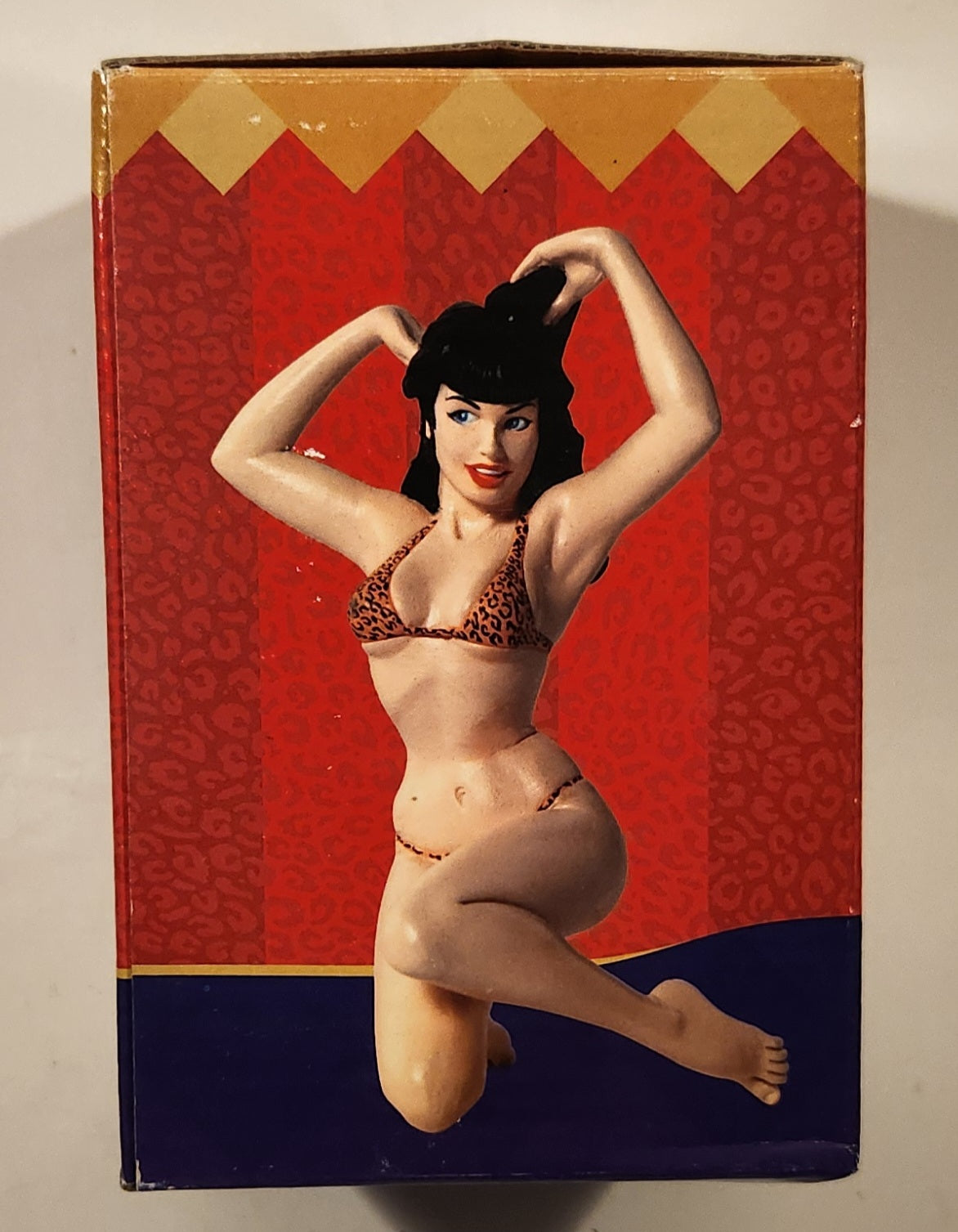 Dark Horse Comics Bettie Page in Bikini 5" Hanging or Standing Ornament New in Box 8