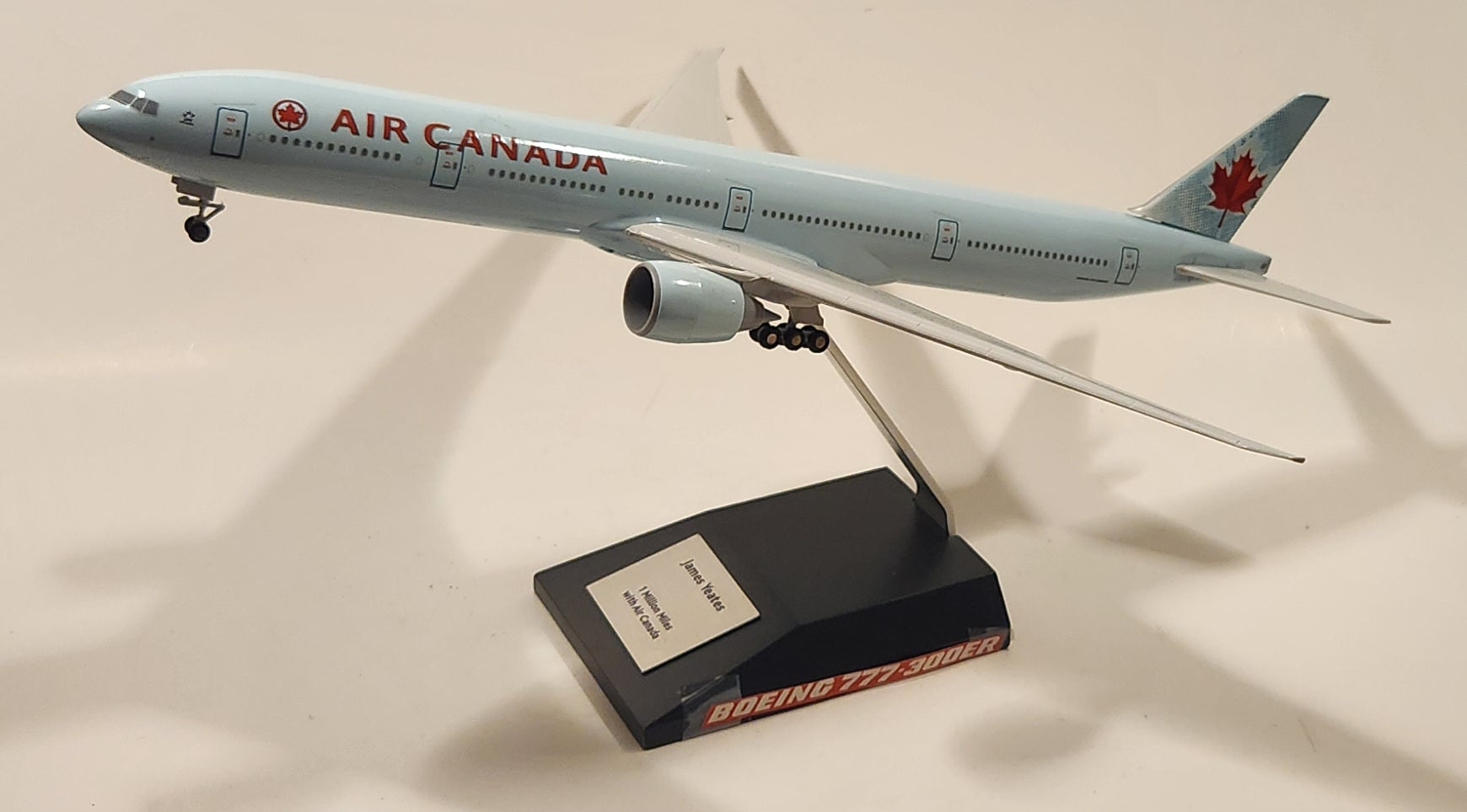 Rare 1 Million Miles with Air Canada Boeing 777-300ER 14 1/4" Long Plane Aircraft Model with Stand 4