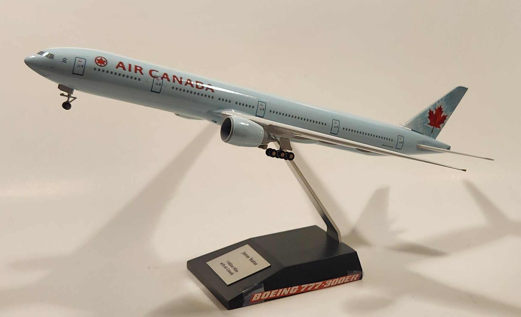 Rare 1 Million Miles with Air Canada Boeing 777-300ER 14 1/4" Long Plane Aircraft Model with Stand 2