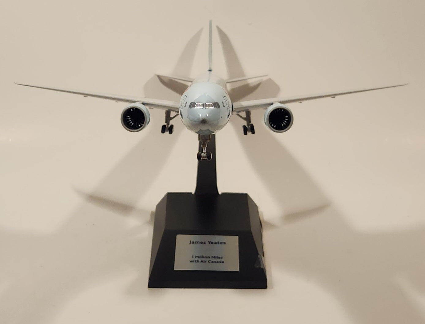 Rare 1 Million Miles with Air Canada Boeing 777-300ER 14 1/4" Long Plane Aircraft Model with Stand 10