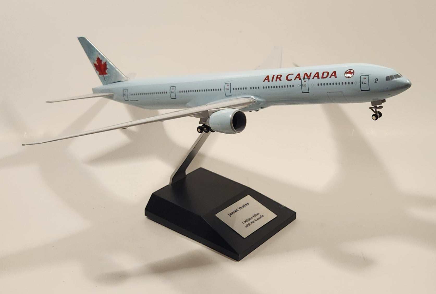 Rare 1 Million Miles with Air Canada Boeing 777-300ER 14 1/4" Long Plane Aircraft Model with Stand 7