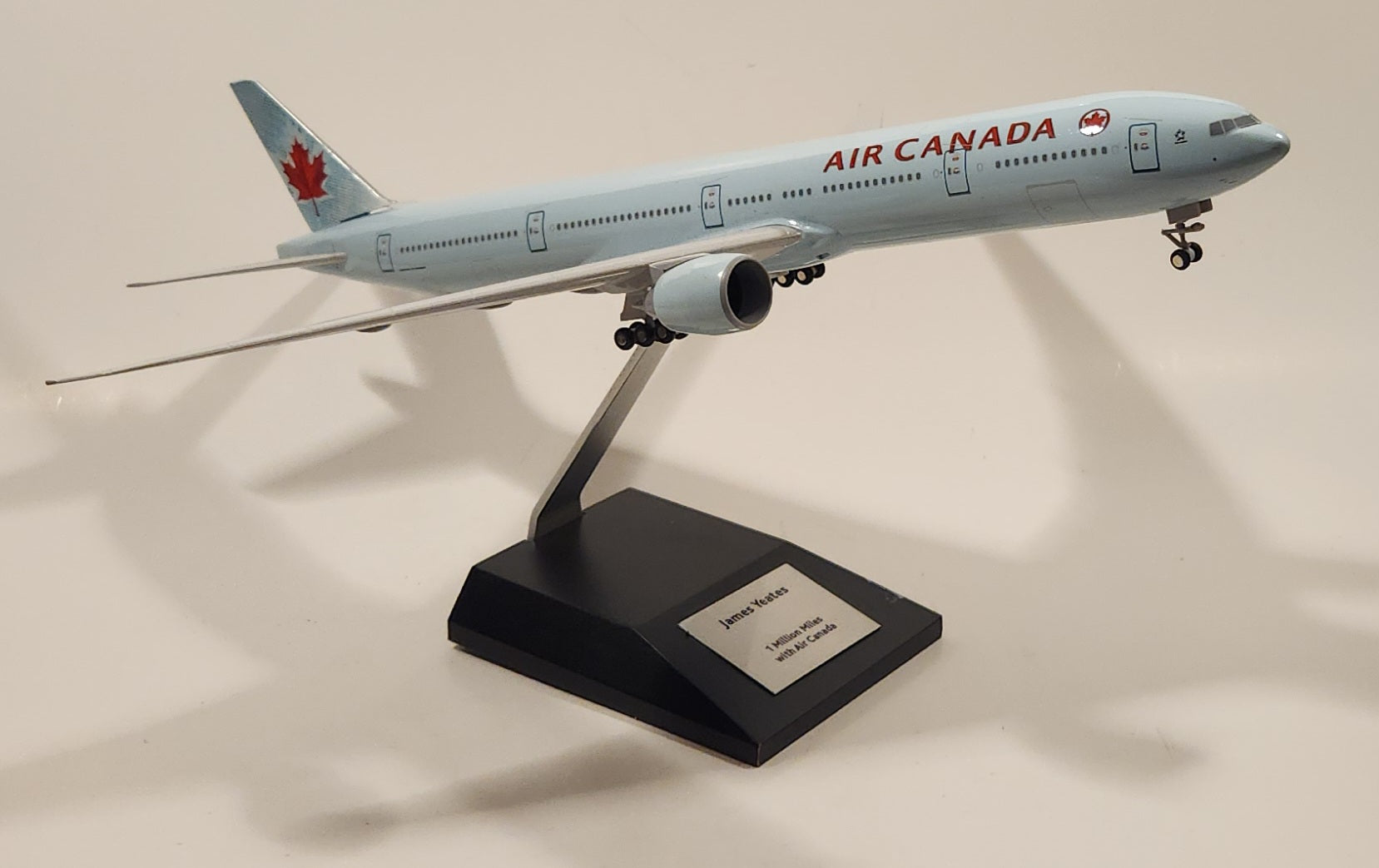 Rare 1 Million Miles with Air Canada Boeing 777-300ER 14 1/4" Long Plane Aircraft Model with Stand 6