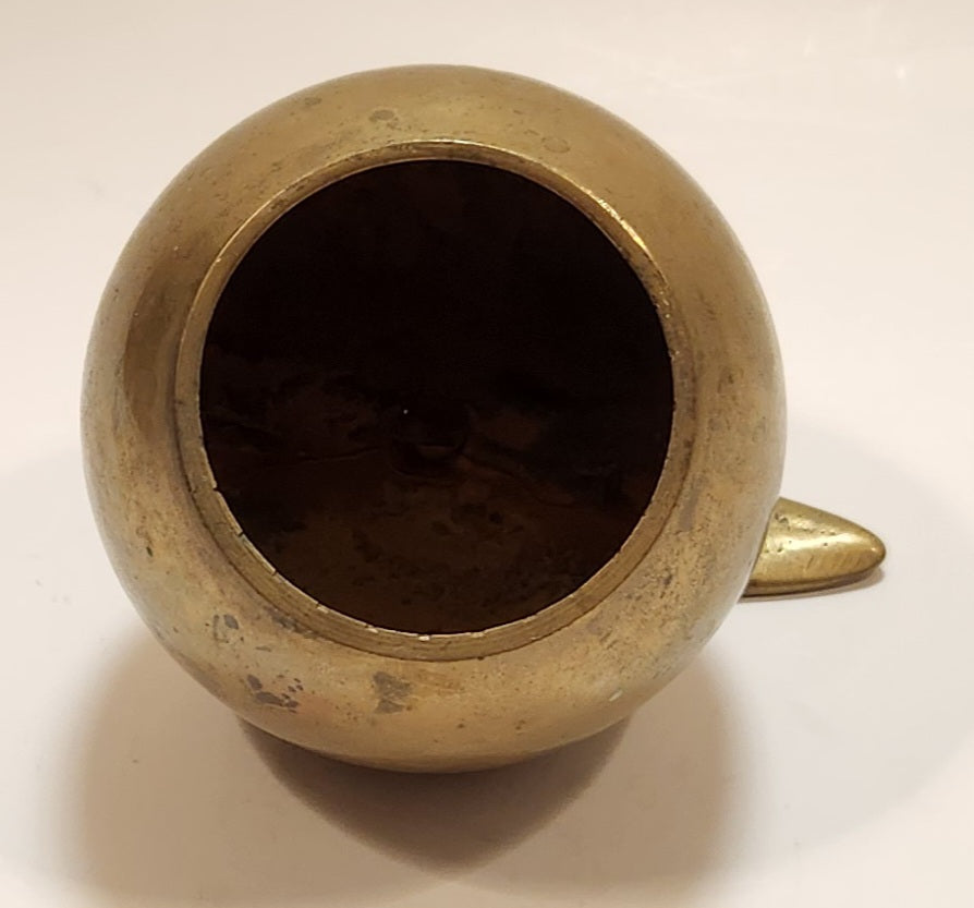 Vintage Brass Metal 3" Tall Apple with Leaf 7