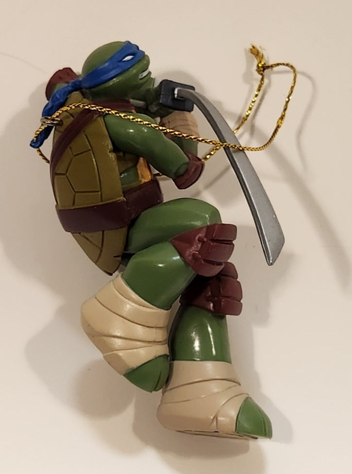 2013 Carlton Heirloom Viacom TMNT Teenage Mutant Ninja Turtles Donatello 4" Tall PVC Christmas Tree Hanging Ornament 4