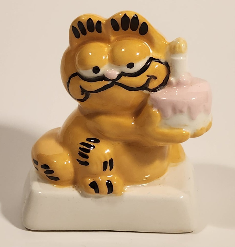 Vintage 1980s Enesco Style Garfield Holding Birthday Cake Porcelain Figurine
