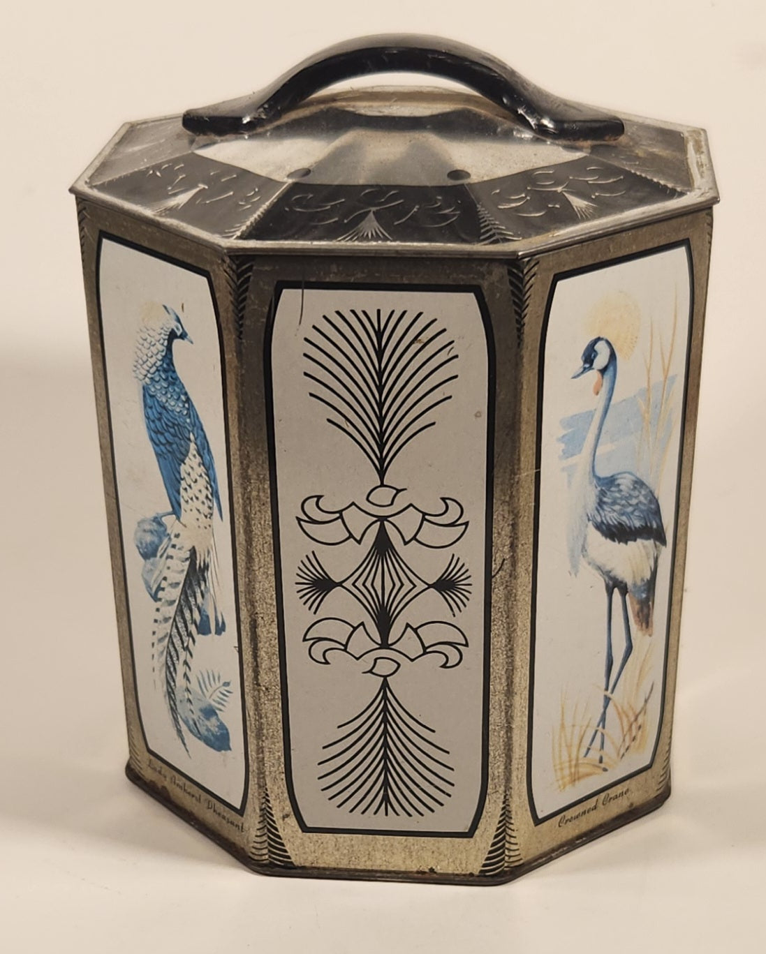 Vintage Peek Freans Scarlet Macaw Crowned Crane Lady Amherst Pheasant Greater Flamingo Bird Themed Octagonal Tin Metal Container 4