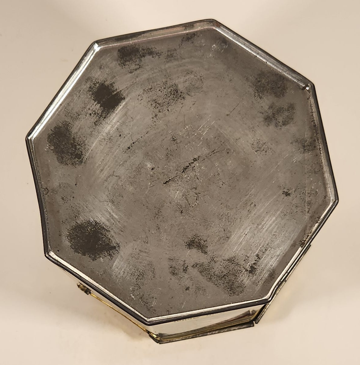 Vintage German Nurnberger Lebkuchenfabrik Gottfr Wicklein Nurnberg Octagonal Hinged Tin Metal Container 8