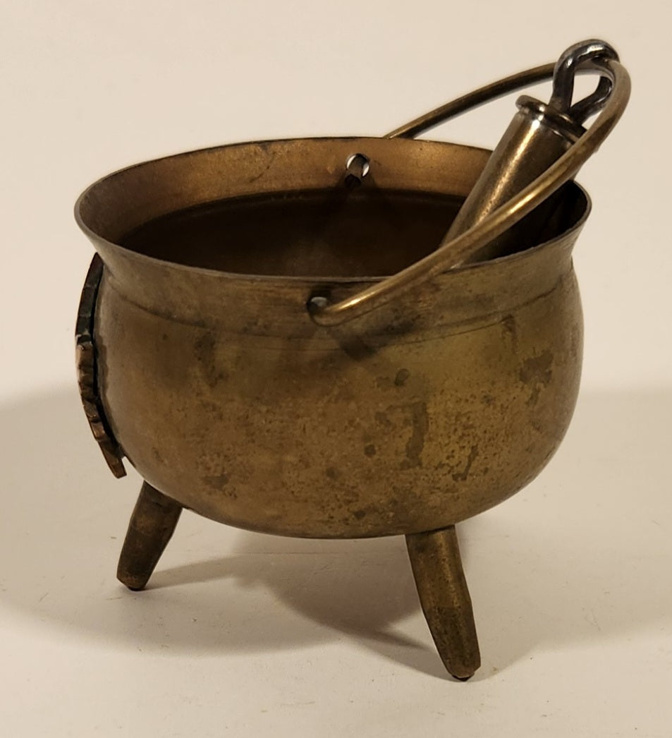 Rare Vintage Vancouver Canada Enamel Maple Leaf Brass Cauldron with Bullet Hanging From The Handle 4