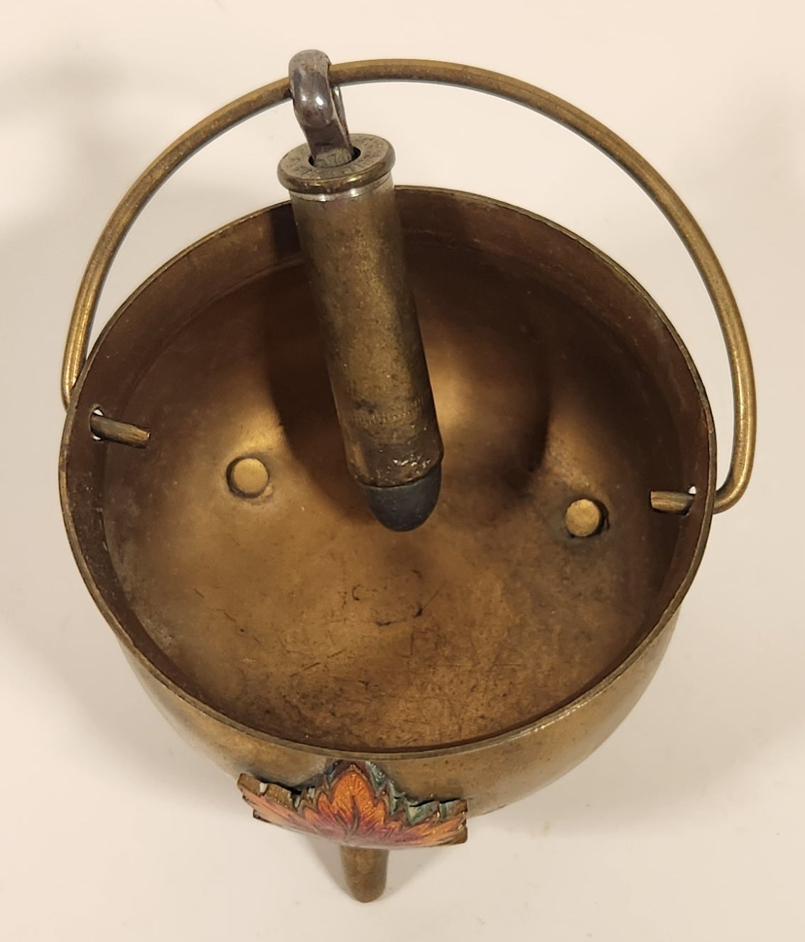 Rare Vintage Vancouver Canada Enamel Maple Leaf Brass Cauldron with Bullet Hanging From The Handle 8