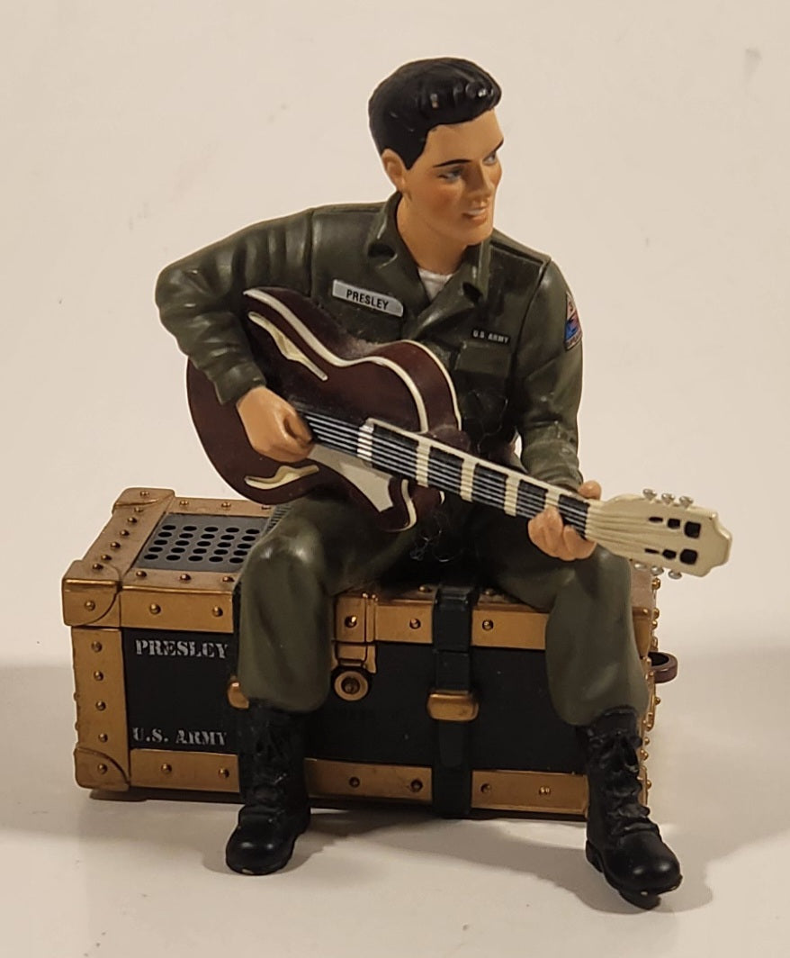 2000 Carlton Cards EPE Elvis Presley A Long Way From Home U.S. Army Singing Christmas Ornament 2