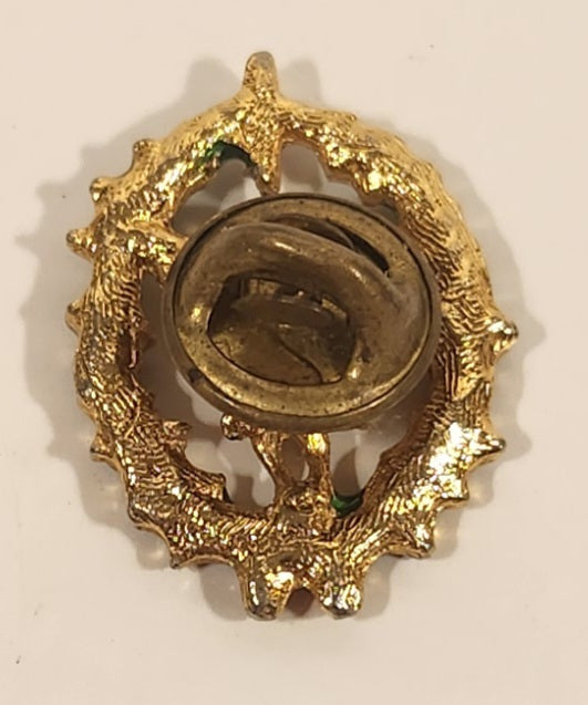 Gold Tone Angel in Green and Red Enamel Christmas Wreath Metal Brooch Lapel Pin 3