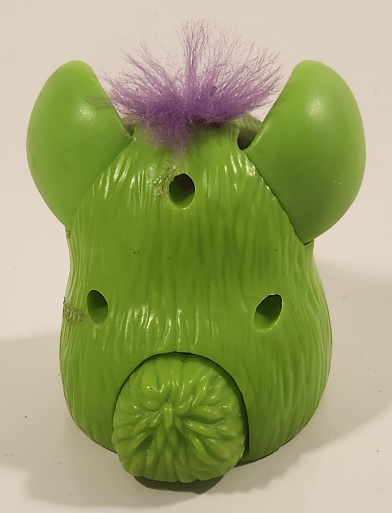 1998 McDonald's Tiger Electronics Furby Green 3" Plastic Toy Figure 2