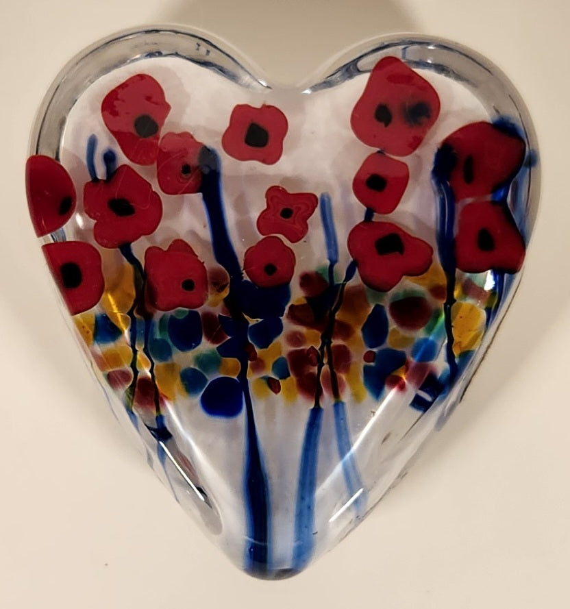 Rare Robert Held Signed Red Poppy Flowers Themed Heart Shaped Art Glass Paperweight