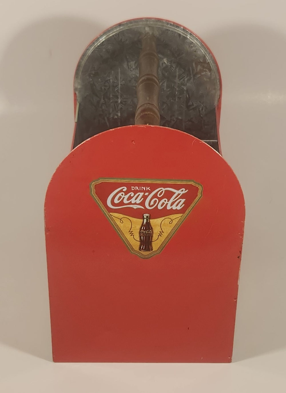 Drink Coca Cola Delicious Refreshing Galvanized Metal Drink Carrying Case with Wood Handle 3