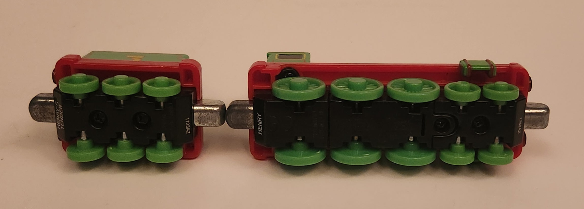 2009 Mattel Gullane Thomas The Train & Friends Take n Play #3 Henry With Henry's Tender Coal Car Green Magnetic Die Cast Toy Vehicle Set T0200 10
