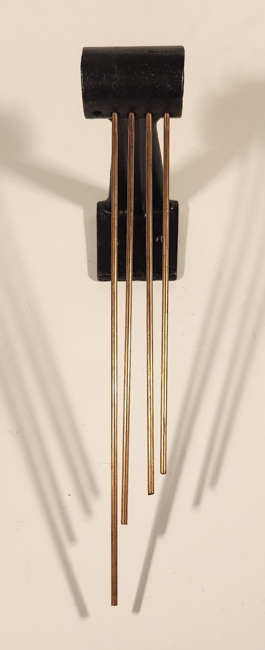 Cast Iron Chime Block 5 Hole with 4 Rods Clock Part